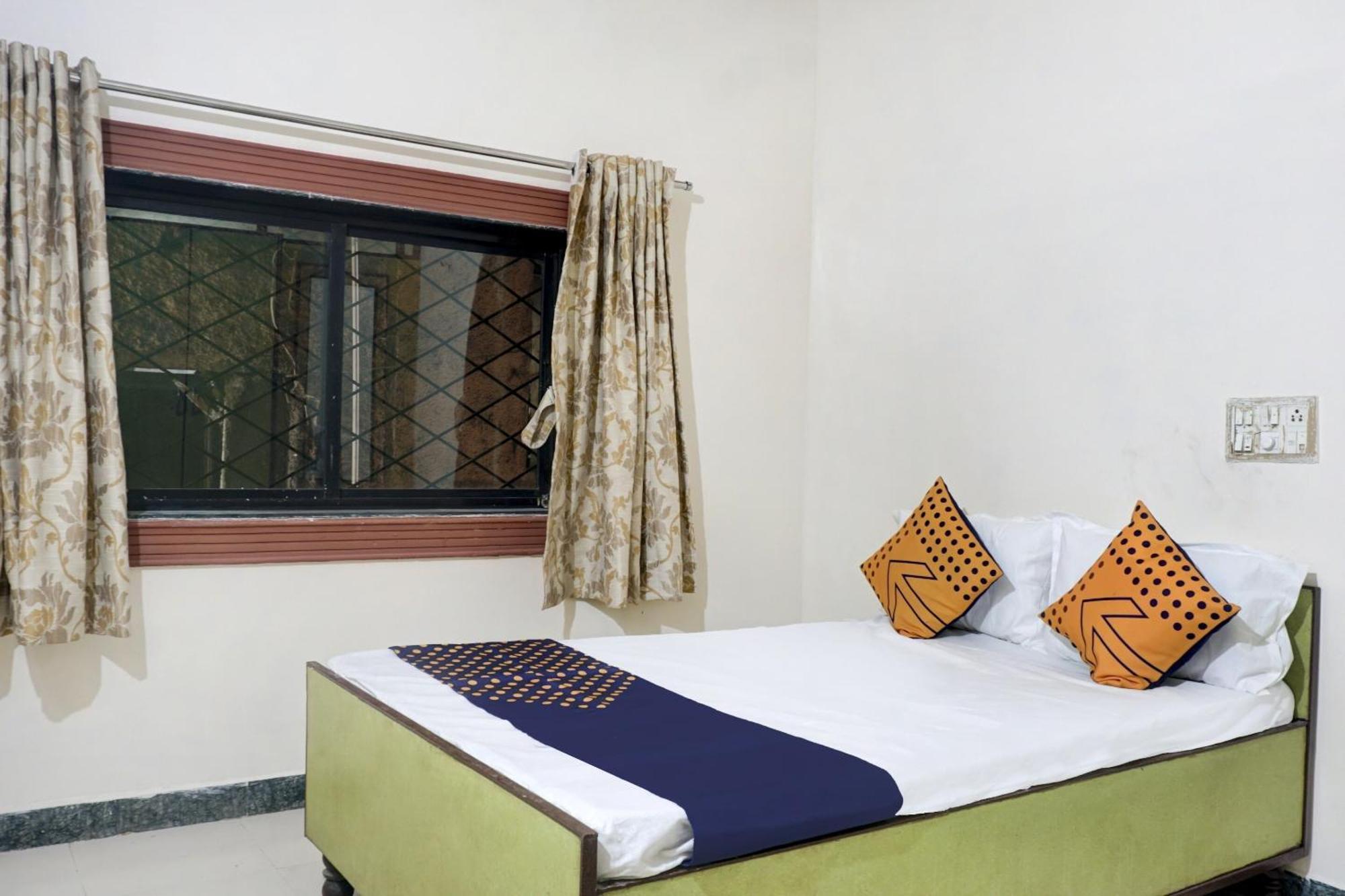 Spot On 74501 Hotel Supriya Garden Wagholi Luaran gambar