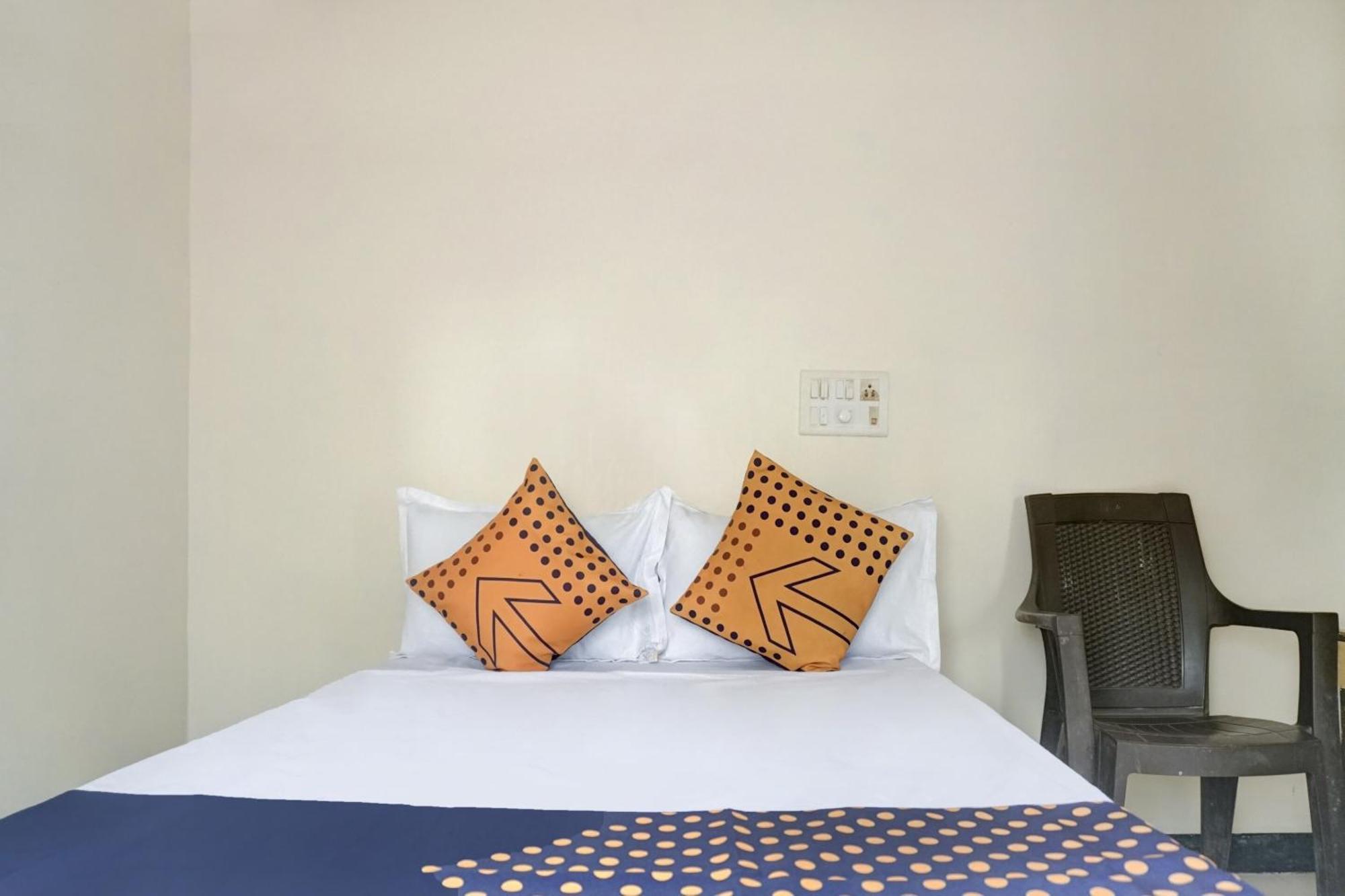 Spot On 74501 Hotel Supriya Garden Wagholi Luaran gambar