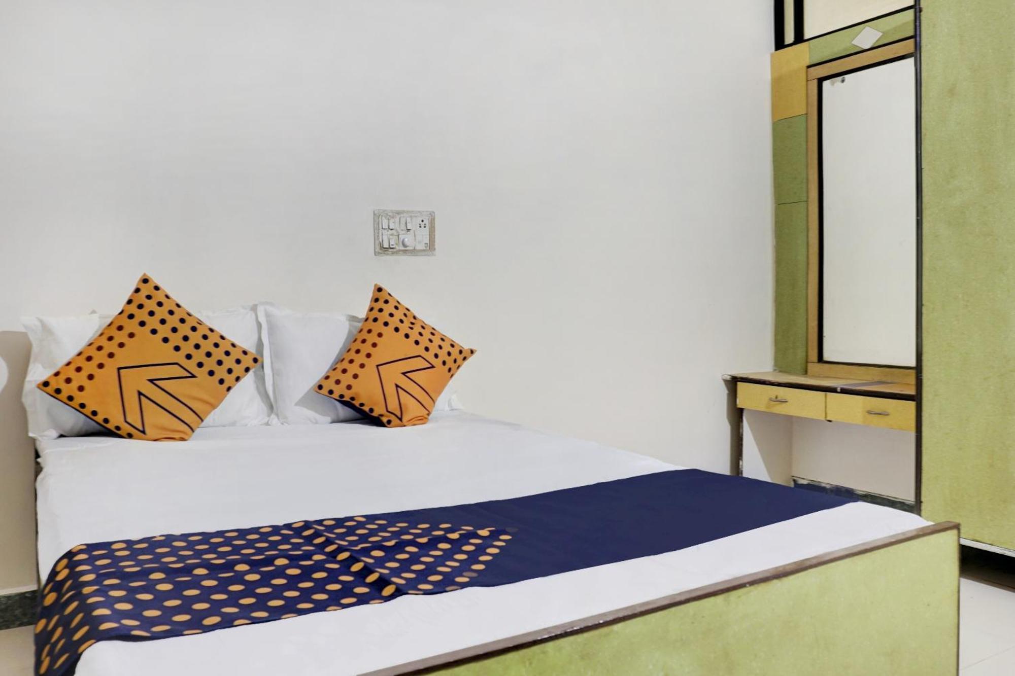 Spot On 74501 Hotel Supriya Garden Wagholi Luaran gambar